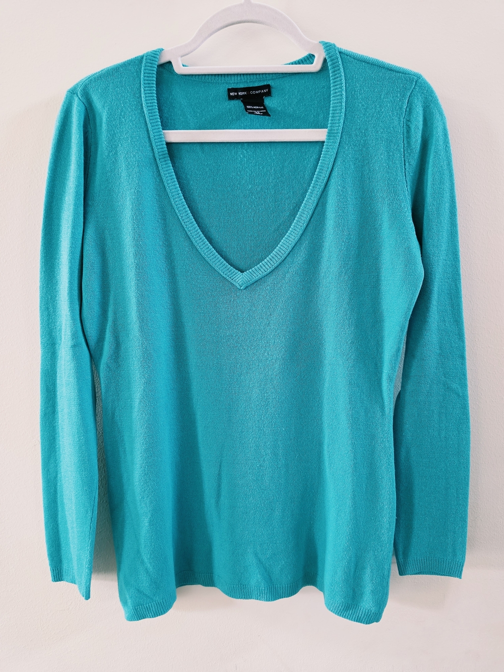 New York & Company Bright Teal V-Neck Sweater Size M